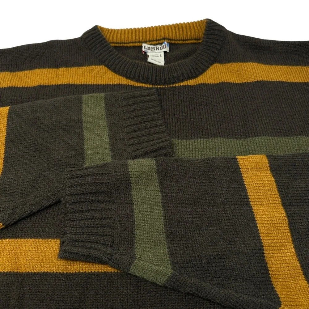 OLD SKOOL‎ Men's Vintage 90s Acrylic Striped Sweater Multicolored Large